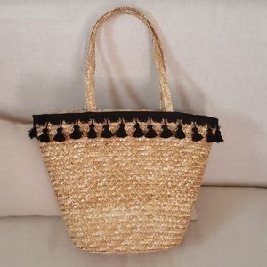 Raffia boho straw tote bag with black tassles